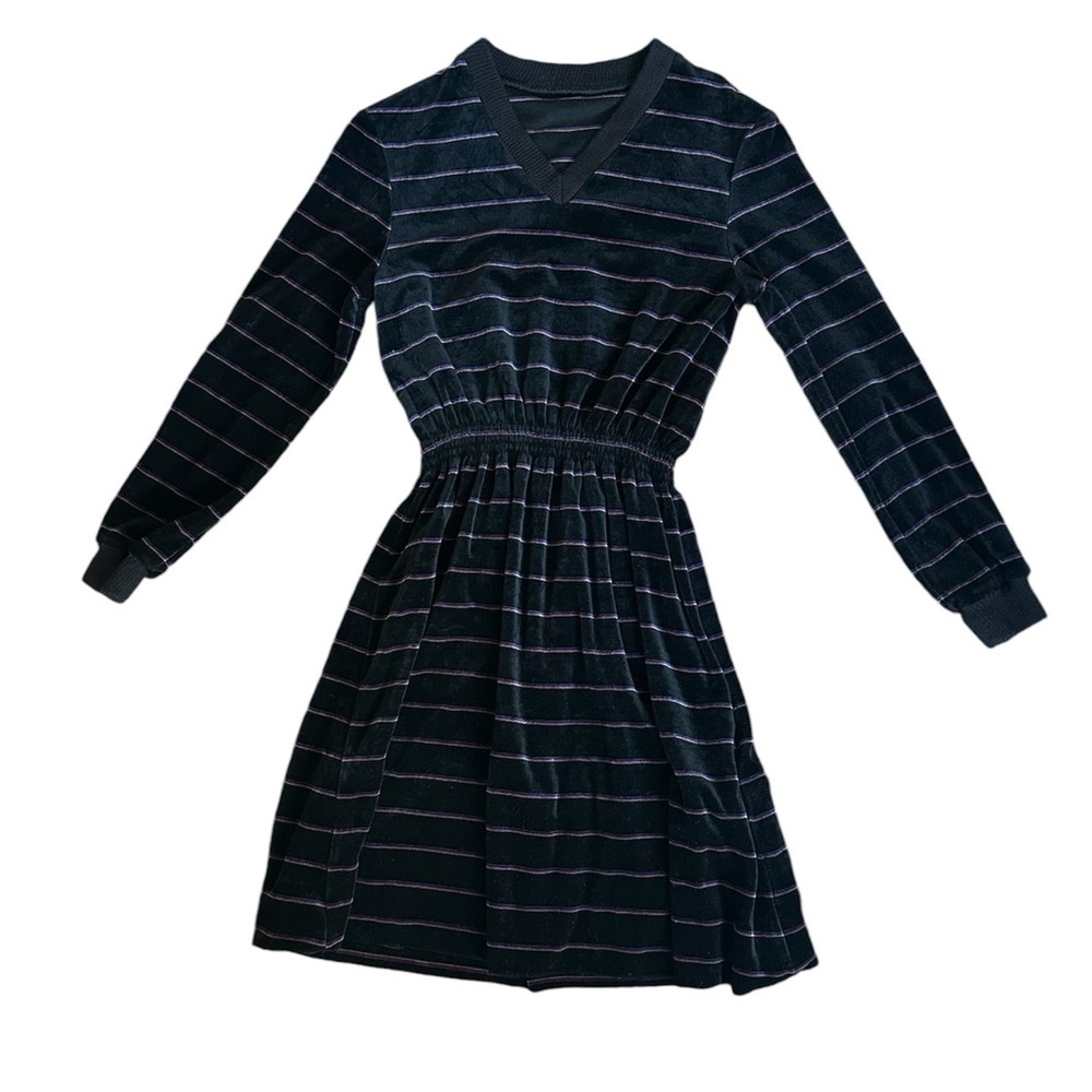 Women's black velvet V-neck dress S/M unique winter outfit. Seen on Netflix